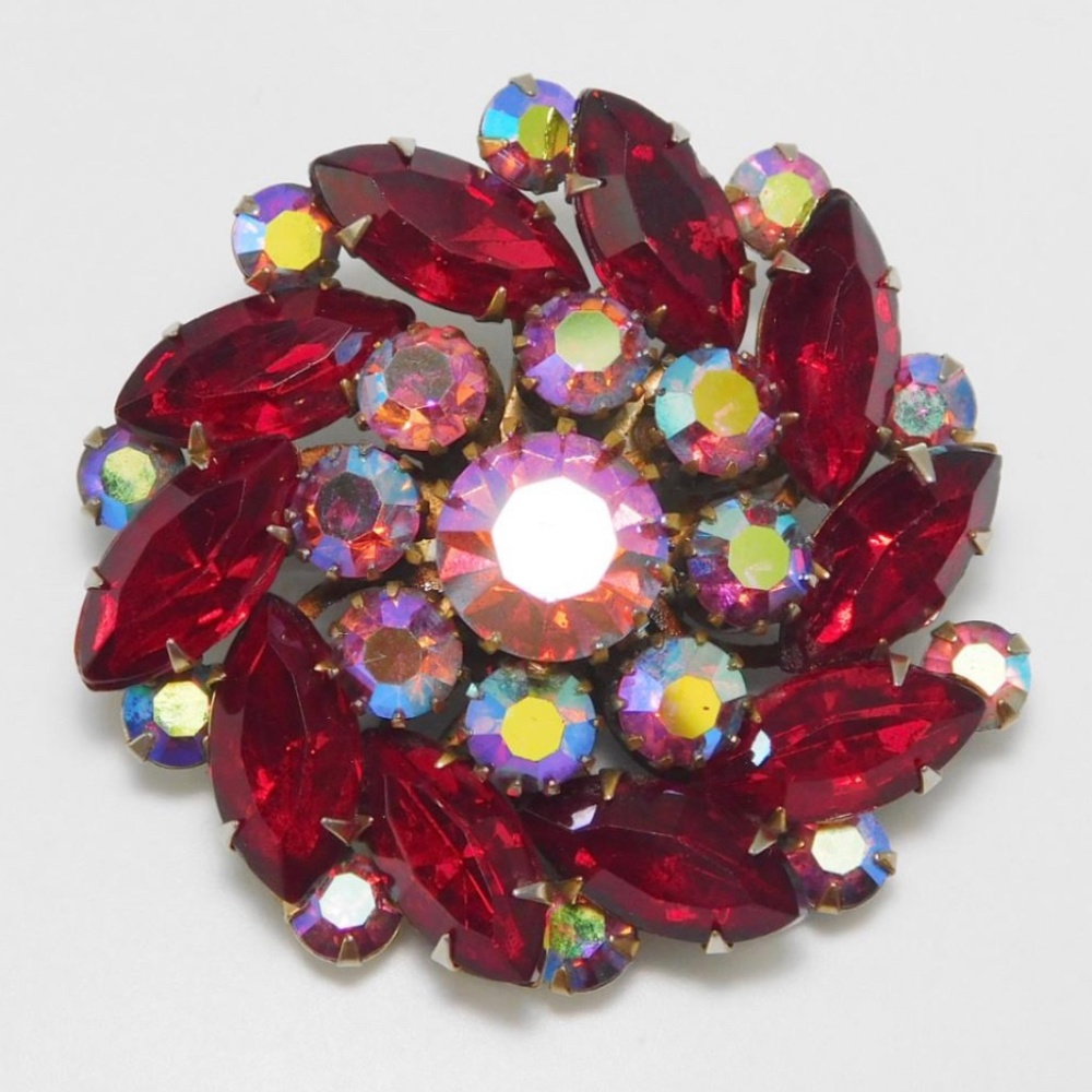 Rare - Vintage 1950’s Weiss Jewelry Red AB Rhinestone Brooch - Picture 1 of 3